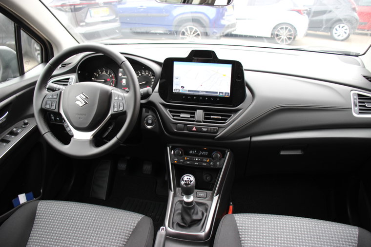 Vehicle Image 4