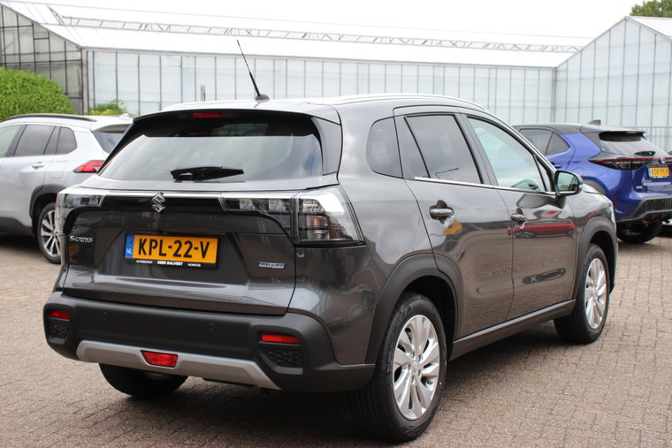 Vehicle Image 6