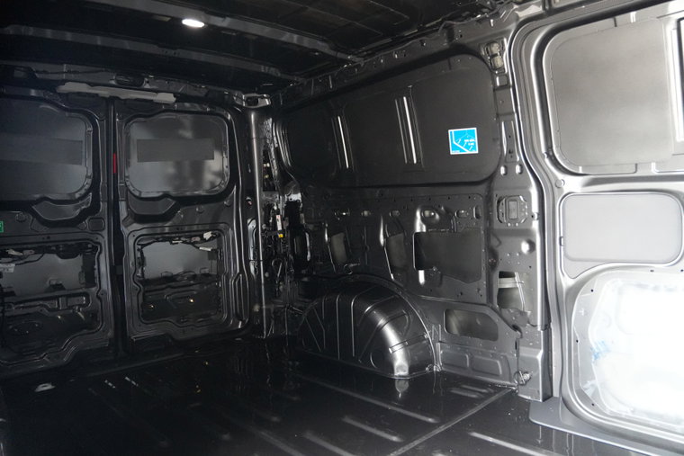 Vehicle Image 13