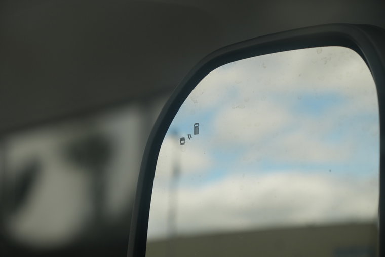 Vehicle Image 22