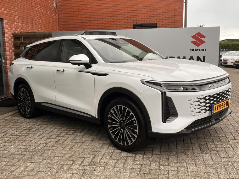 Vehicle Image 3