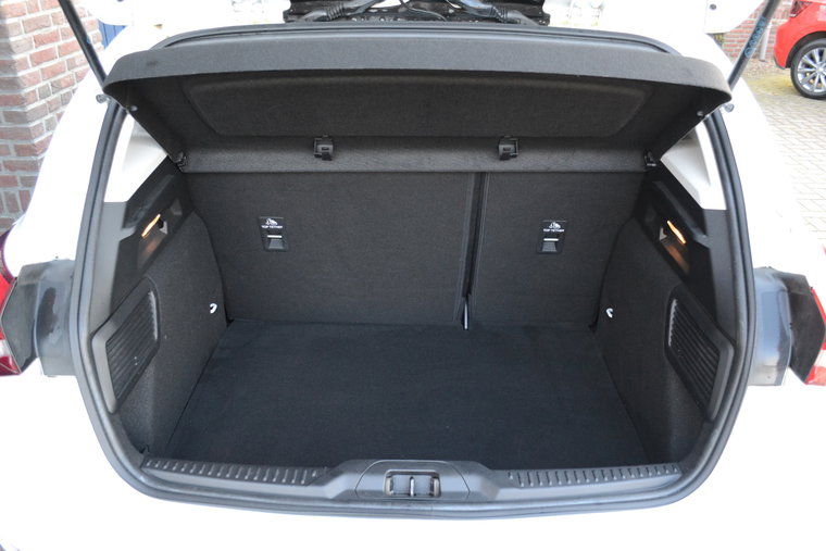 Vehicle Image 31