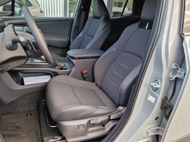 Vehicle Image 14