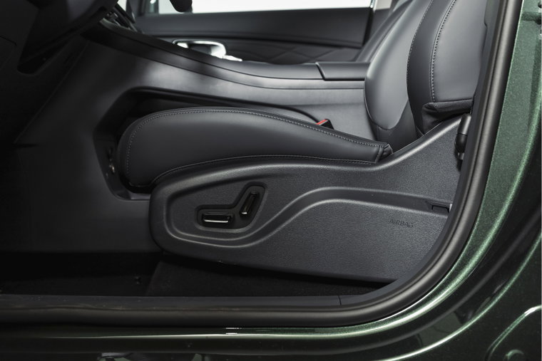 Vehicle Image 15