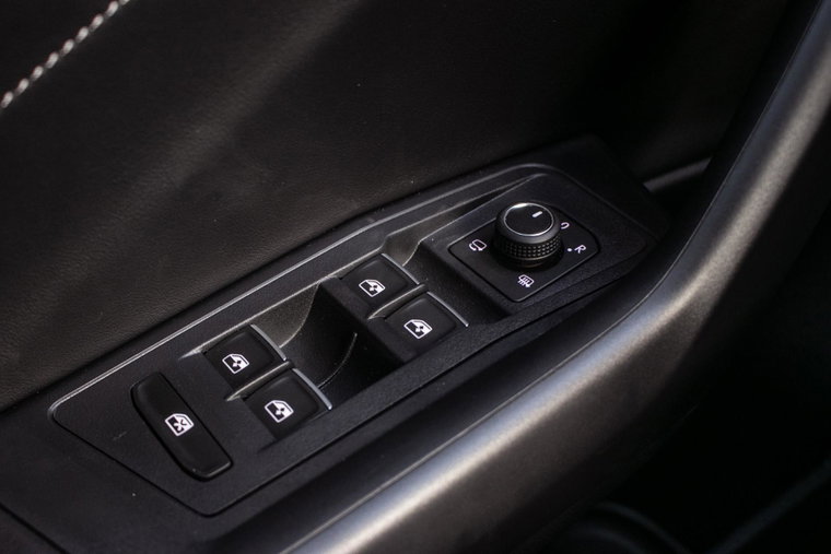 Vehicle Image 46