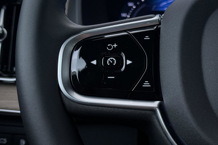 Vehicle Image 40