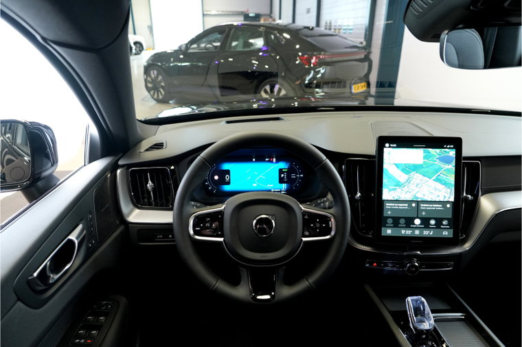 Vehicle Image 40