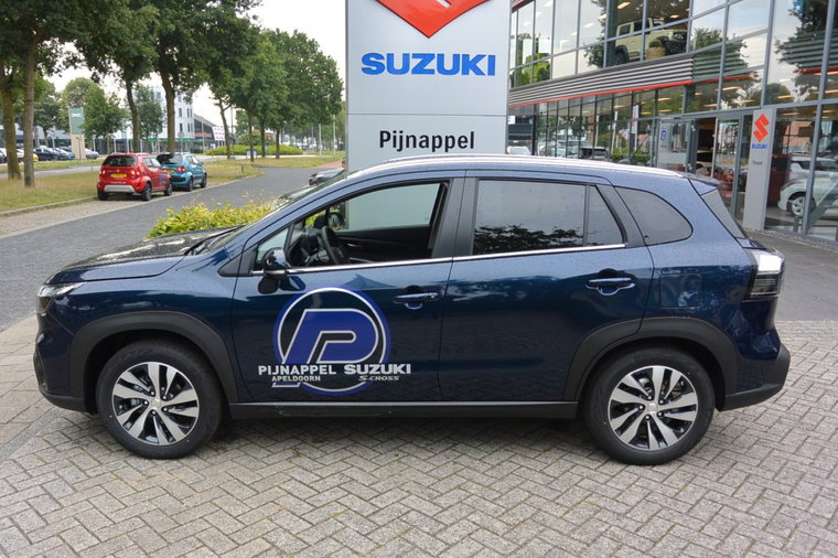 Vehicle Image 4