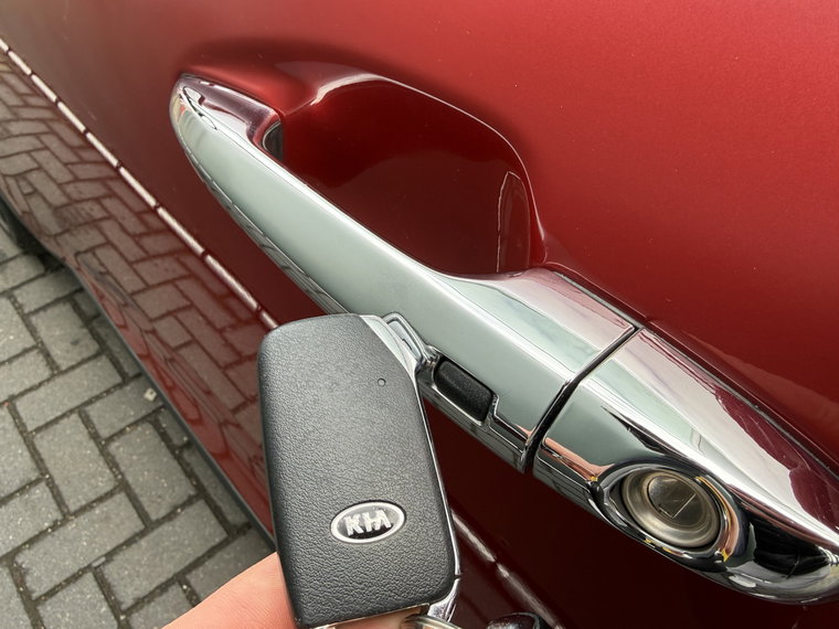Vehicle Image 32