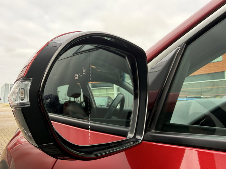 Vehicle Image 33