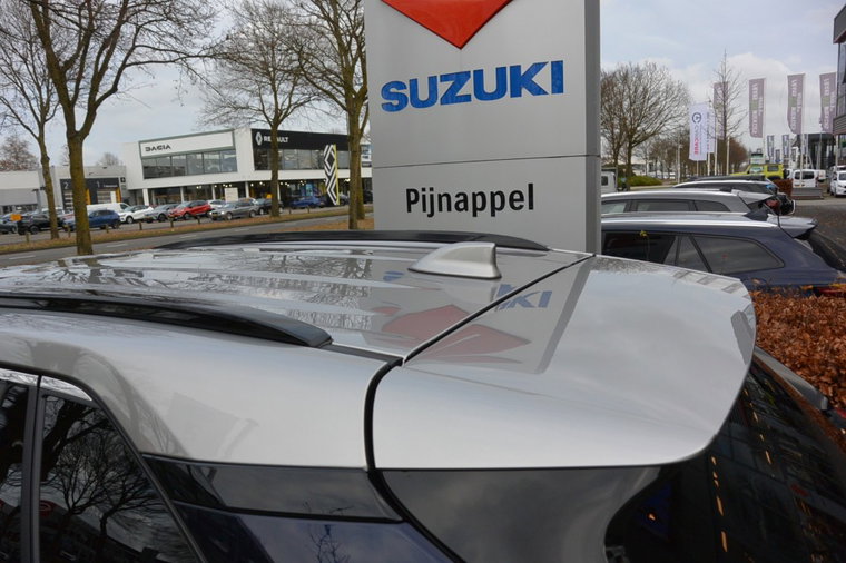 Vehicle Image 13