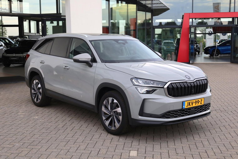 Vehicle Image 7