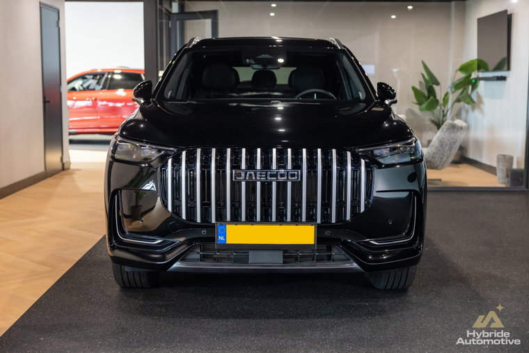 Vehicle Image 8