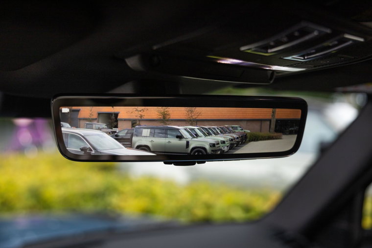 Vehicle Image 13