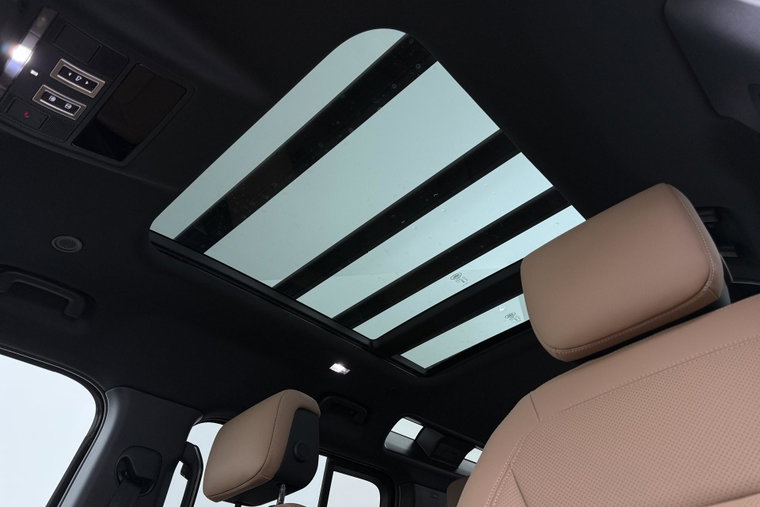 Vehicle Image 11