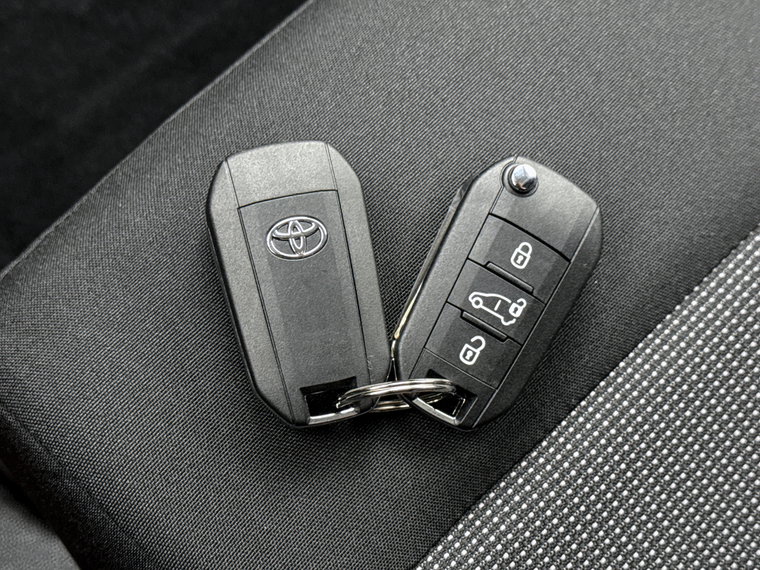 Vehicle Image 26