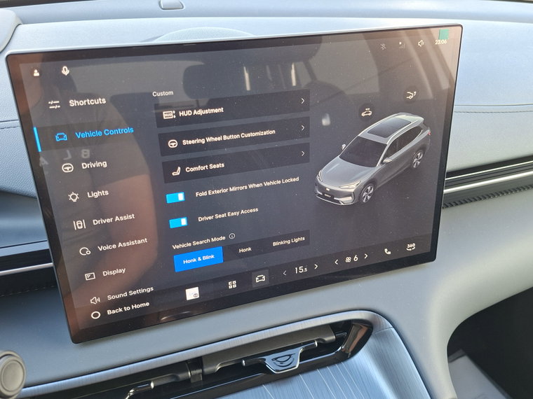 Vehicle Image 30