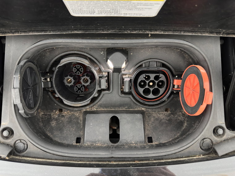 Vehicle Image 22