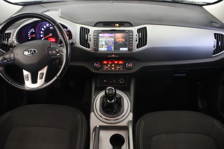 Vehicle Image 10