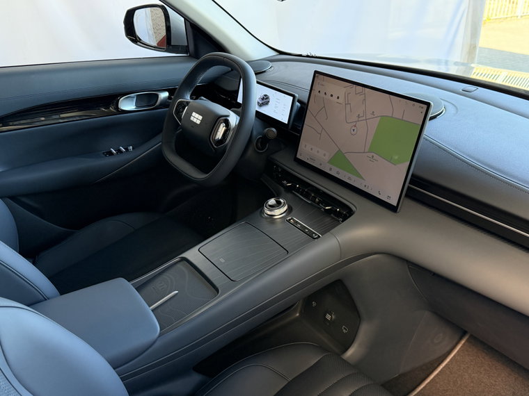 Vehicle Image 35