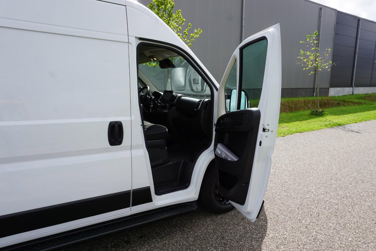 Vehicle Image 39