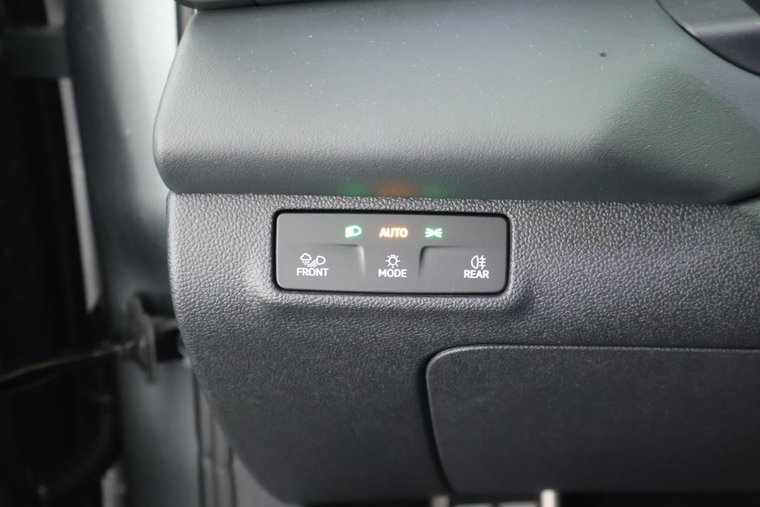Vehicle Image 14