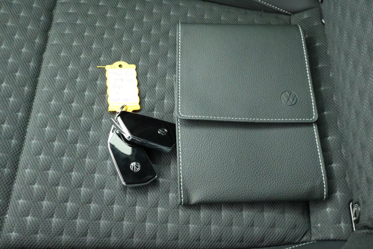 Vehicle Image 41