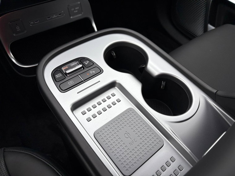 Vehicle Image 39