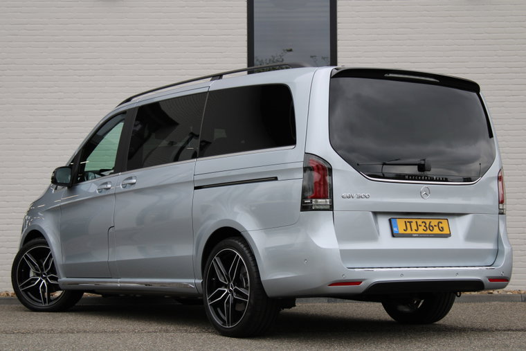 Vehicle Image 27