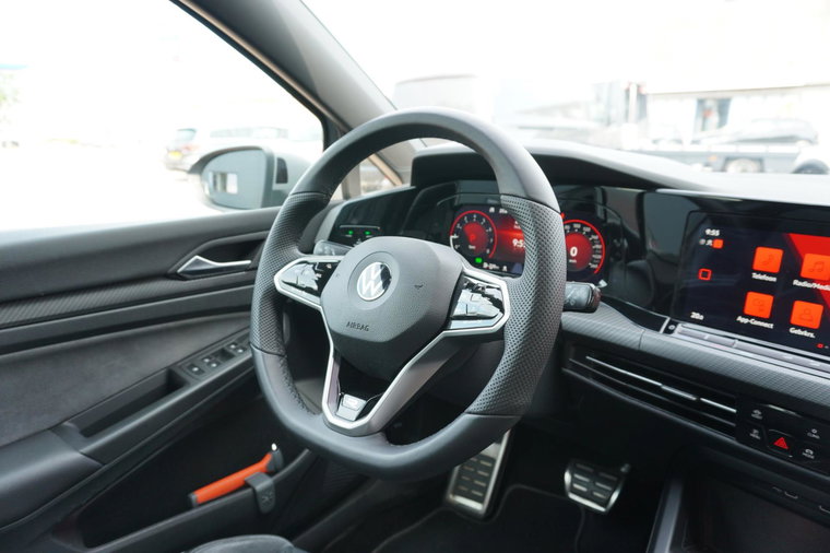 Vehicle Image 36