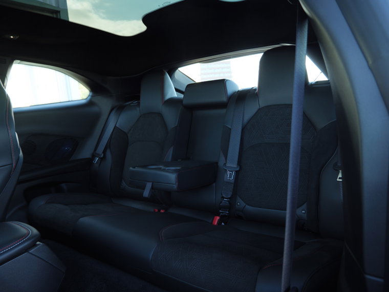 Vehicle Image 23