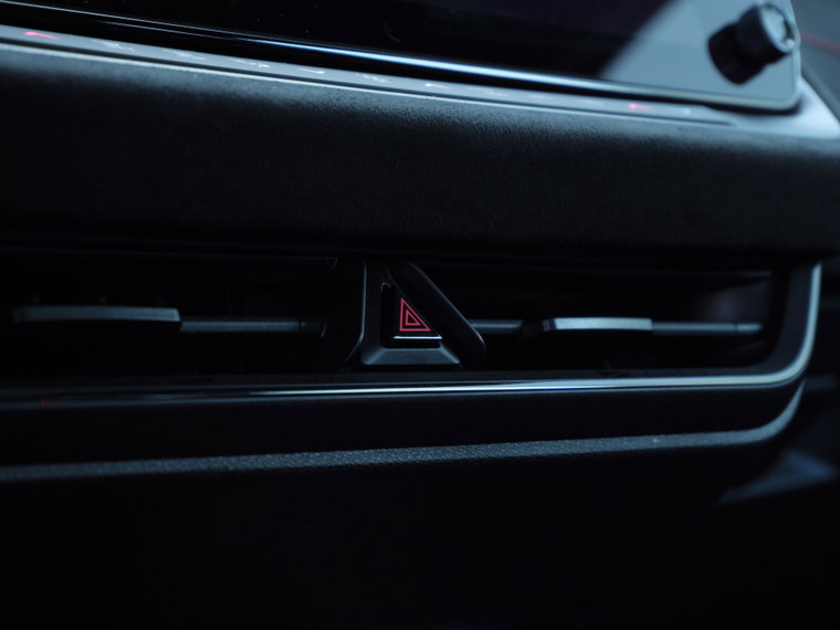 Vehicle Image 39