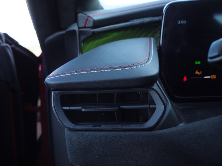 Vehicle Image 41