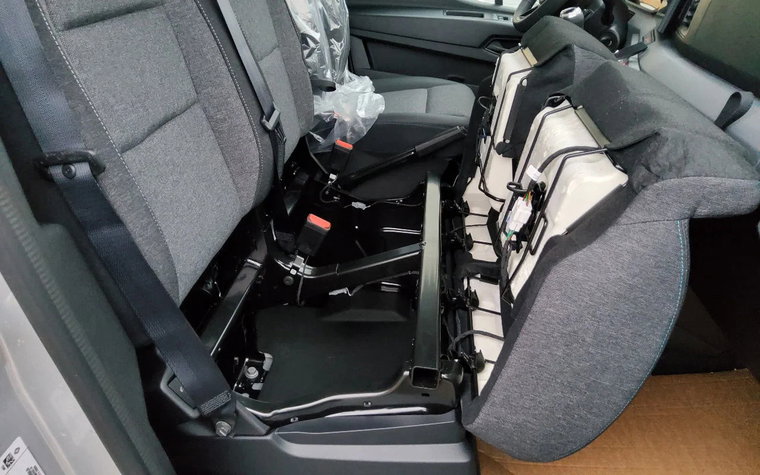 Vehicle Image 19