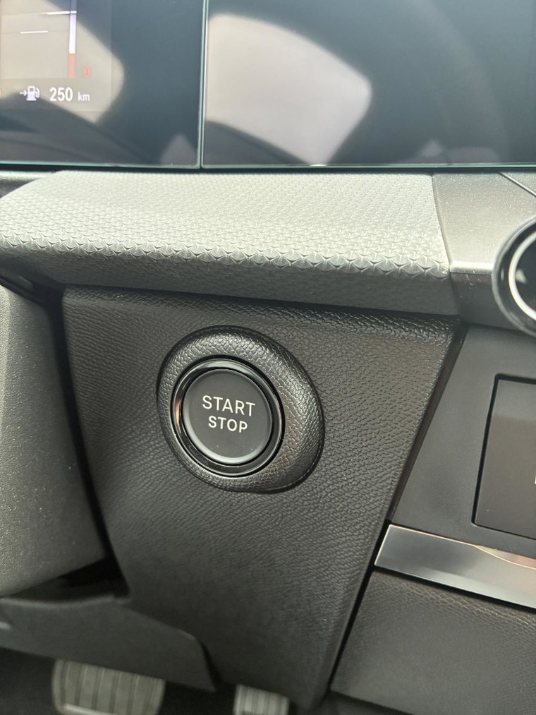 Vehicle Image 39