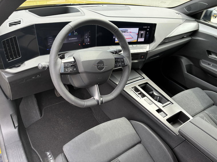 Vehicle Image 45