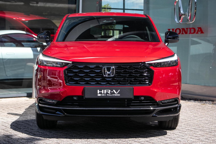 Vehicle Image 12