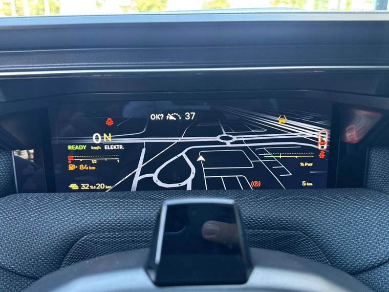 Vehicle Image 38