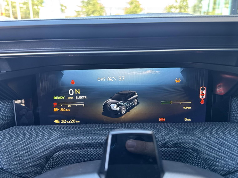 Vehicle Image 40