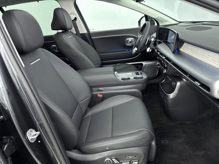 Vehicle Image 31