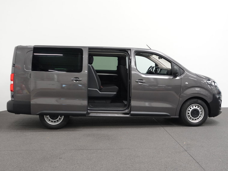 Vehicle Image 40