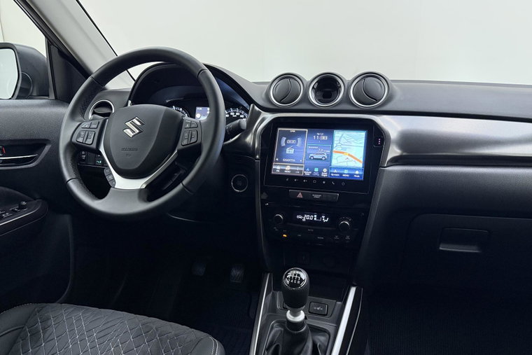 Vehicle Image 30