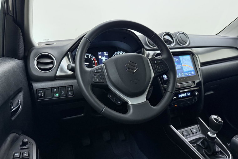 Vehicle Image 32
