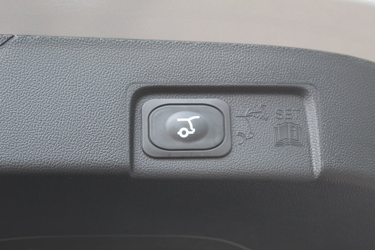 Vehicle Image 35