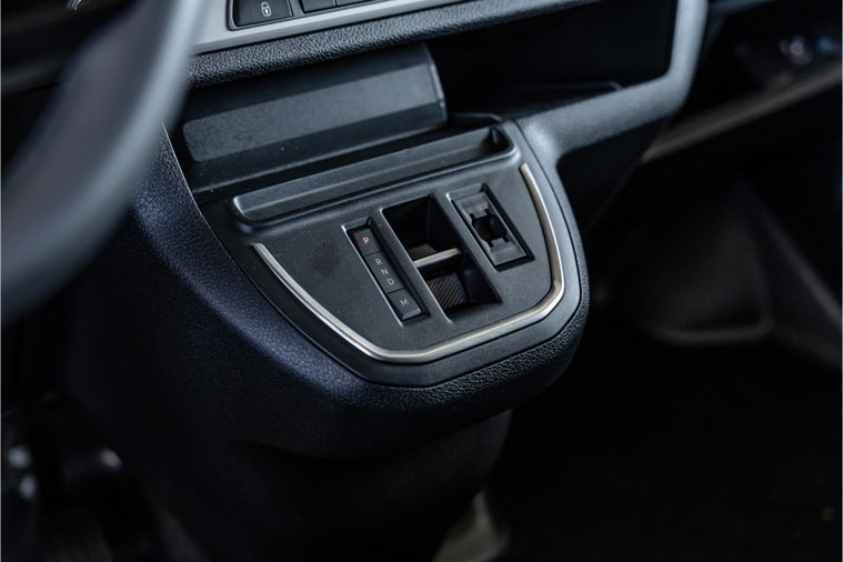 Vehicle Image 26