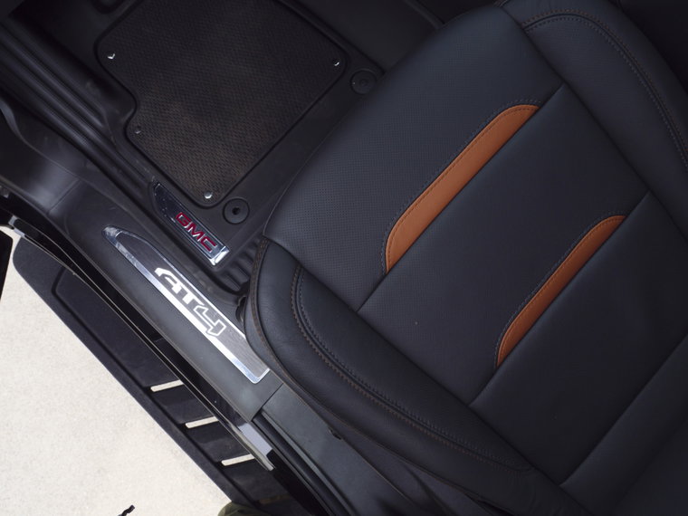 Vehicle Image 42