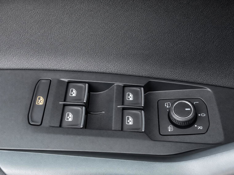 Vehicle Image 29