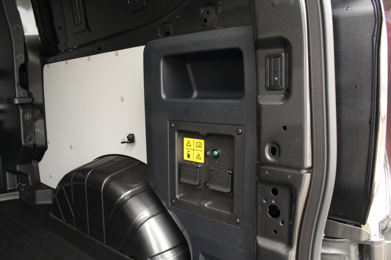 Vehicle Image 12