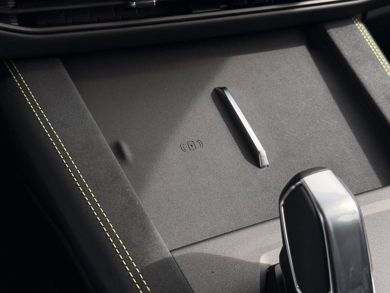 Vehicle Image 40