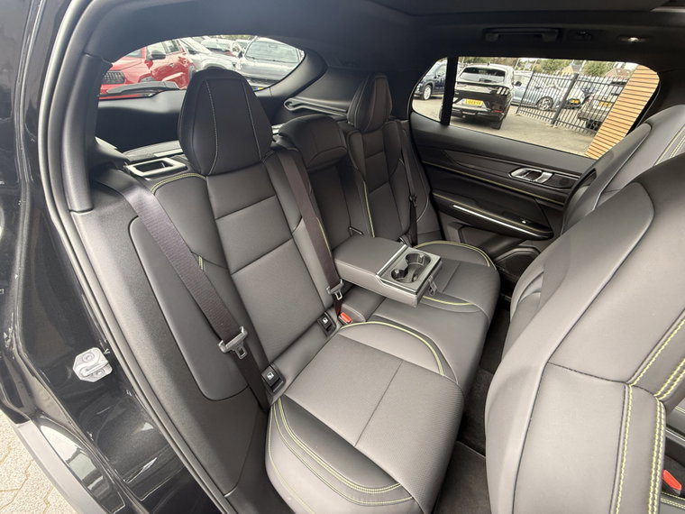 Vehicle Image 47